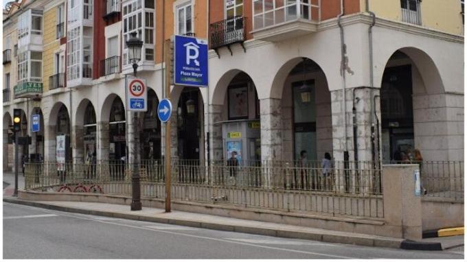 Apartamento Sombrereria Rimbombin บูร์โกส ภายนอก รูปภาพ